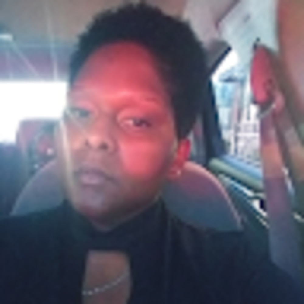 Meet your Posher, Ebony